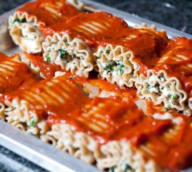 Chicken and Spinach Lasagna Rollups