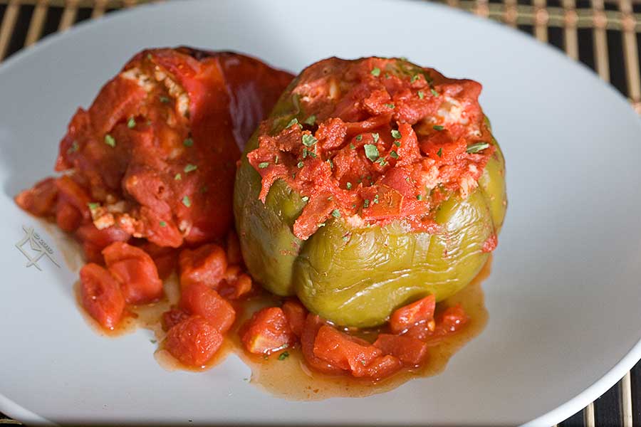 Easy and delicious Crock Pot stuffed pepper recipe 