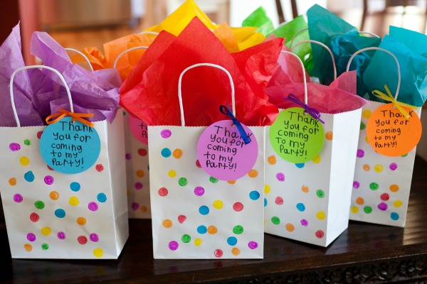 Polka-dot art party favor bags